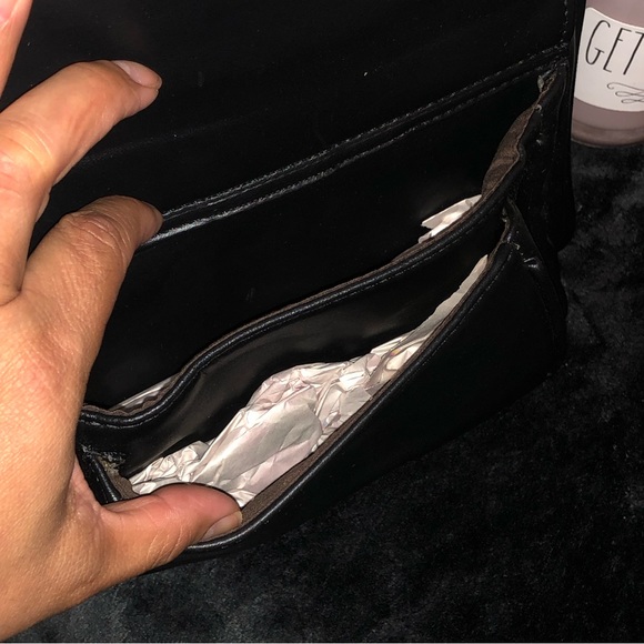 Vegan Leather Croc Backpack/Crossbody - NEW!! - Picture 4 of 7